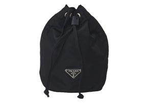 PRADA プラダ 巾着ポーチ トライアングルロゴ ナイロン シルバー ブラック金具 バッグ入れ MV369 良品 中古 60354 