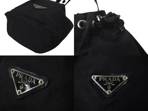 PRADA プラダ 巾着ポーチ トライアングルロゴ ナイロン シルバー ブラック金具 バッグ入れ MV369 良品 中古 60354 