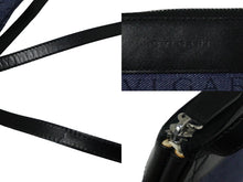 Load image into Gallery viewer, BVLGARI ブルガリ フラット ショルダーポーチ デニムプリント カーフレザー ブラック ブルー 21&#39;528 シルバー金具 美品 中古 60369