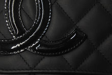 Load image into Gallery viewer, 極美品 CHANEL シャネル カンボンライン A46646 チェーンウォレット ショルダー 黒 黒 ブラック シルバー金具 中古 60386