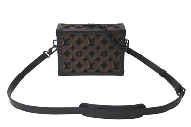 新品同様 LOUIS VUITTON ルイヴィトン ショルダーバッグ クラッチボックス モノグラムタフェタージュ 20SS M20230 中古 60412