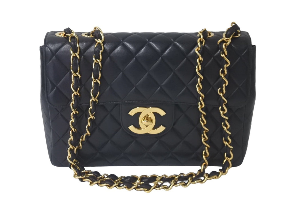 CHANEL シャネル チェーンショルダーバッグ デカマトラッセ 30 4番台 ラムスキン ブラック ゴールド金具 美品 中古 60480