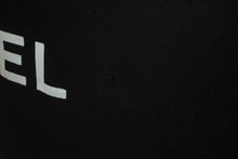 Load image into Gallery viewer, CHANEL シャネル リュックデイパック ロゴ 巾着 プールバッグ キャンバス ノベルティ ブラック ホワイト 良品 中古 60484