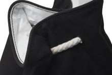 Load image into Gallery viewer, CHANEL シャネル リュック デイパック キャンバス SOLEIL CHANEL ロゴ 巾着 ノベルティ ブラック ホワイト 良品 中古 60485
