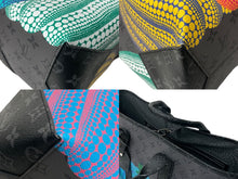 Load image into Gallery viewer, 極美品 LOUIS VUITTON ルイヴィトン トートバッグ ウィークエンドトート モノグラム 23SS 草間彌生コラボ M46434 中古 60533