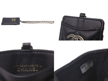 Load image into Gallery viewer, 極美品 CHANEL シャネル カードケース マトラッセ チェーンストラップ ラムスキン A01745 ブラック ゴールド金具 中古 4b007999