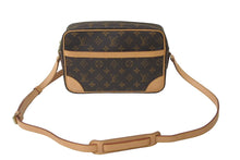 Load image into Gallery viewer, 極美品 LOUIS VUITTON ルイ ヴィトン ショルダーバッグ 斜め掛け トロカデロ27 M51274 モノグラムキャンバス ブラウン 中古 60611