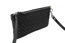 Load image into Gallery viewer, BOTTEGAVENETA ボッテガヴェネタ ショルダーバッグ カバ ハイテクポーチ イントレチャート 567161 シルバー金具 美品 中古 60638