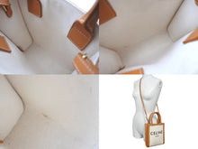 Load image into Gallery viewer, 極美品 CELINE セリーヌ 2WAYショルダーバッグ ミニバーティカルカバ コットンキャンバス レザー ベージュ 美品 中古 60684
