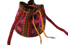 Load image into Gallery viewer, 極美品 CHROME HEARTS×Guanabana クロムハーツ×グアナバナ ショルダーバッグ ワラ レザー マルチカラー シルバー金具 中古 60756