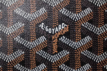 Load image into Gallery viewer, 極美品 GOYARD ゴヤール クラッチバッグ ジュバンスGM へリンボーン JOUVENGMLTY12CL12P ブラック シルバー金具 中古 60769