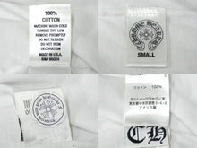 Load image into Gallery viewer, 極美品 CHROME HEARTS クロムハーツ 長袖Ｔシャツ 2212-304-0156 スクロールラベル フローラルクロス ホワイト S 中古 60772