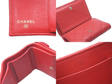 Load image into Gallery viewer, CHANEL シャネル マトラッセ クラシック スモール フラップ ウォレット 三つ折り財布 レッド ココマーク 良品 中古 60807