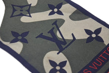Load image into Gallery viewer, LOUIS VUITTON ルイヴィトン スカーフ カモフラージュ モノグラム 村上隆 M74223 シルク 美品 中古 60857
