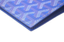 Load image into Gallery viewer, 新品同様 GOYARD ゴヤール パスポートケース グルネル GRENELPMLTY10CL10X ヘリンボーン柄 ブルー ホワイト 中古 60879