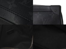 Load image into Gallery viewer, LOUIS VUITTON ルイヴィトン ショルダーバッグ ソフトトランク M44730 モノグラムエクリプス 美品 中古 60935