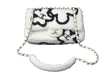 Load image into Gallery viewer, 極美品 CHANEL シャネル チェーンショルダーバッグ シアリング ラムスキン AS3407 ランダム ホワイト シルバー金具 中古 60939