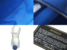 Load image into Gallery viewer, CHANEL シャネル チェーンショルダーバッグ ココマーク マトラッセ クラシック 丸型 キャビアスキン 29番台 ブルー 美品 中古 60941