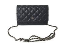 Load image into Gallery viewer, CHANEL シャネル ショルダーバッグ マトラッセ チェーンウォレット 14番台 ラムスキン ブラック シルバー金具 良品 中古 60976