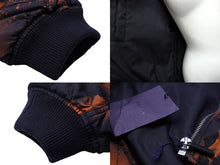 Load image into Gallery viewer, 極美品 PRADA プラダ ブルゾン ボンバージャケット 転写 22AW トライアングルロゴ サイズS SGB903 ブラック×オレンジ 中古 60977