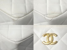 Load image into Gallery viewer, CHANEL シャネル ショルダーバッグ ロゴパール付き チェーンショルダーバック ラムスキン ホワイト ランダム番号 良品 中古 60983