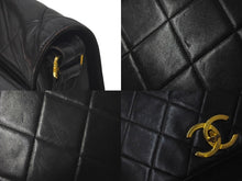 Load image into Gallery viewer, CHANEL シャネル デカマトラッセ シングルフラップ ショルダーバッグ 3番台 ブラック ラムスキン ゴールド金具 美品 中古 60985