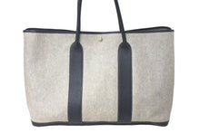Load image into Gallery viewer, HERMES エルメス トートバッグ ガーデンパーティGM トワルアッシュ グレー系 ブラック系 シルバー金具 良品 中古 60998