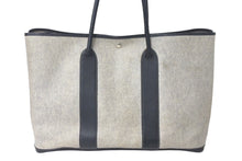 Load image into Gallery viewer, HERMES エルメス トートバッグ ガーデンパーティGM トワルアッシュ グレー系 ブラック系 シルバー金具 良品 中古 60998