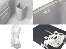 Load image into Gallery viewer, 極美品 CHANEL シャネル チェーンショルダーバッグ バニティ ストーン入り グレー ゴールド金具 ランダムシリアル 中古 60999