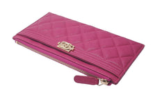 Load image into Gallery viewer, CHANEL シャネル ボーイシャネル フラグメントケース 28番台 キャビアスキン 長財布 パープル ココマーク 美品 中古 61041
