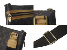 Load image into Gallery viewer, LOUIS VUITTON ルイ ヴィトン ショルダーバッグ ポシェット ボスフォール モノグラムキャンバス M40044 ブラウン 良品 中古 61095