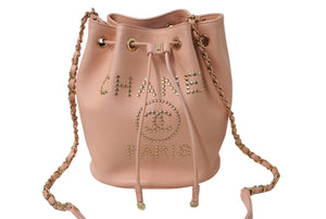 極美品 CHANEL シャネル ドーヴィル 巾着ショルダーバッグ 29番台 パンチング キャビアスキン ピンク ゴールド金具 中古 61103