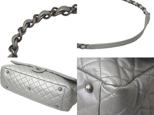 新品同様 CHANEL シャネル ジャンボ マトラッセ ショルダーバッグ シルバー チェーンショルダー デカマト 中古 61111