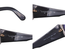 Load image into Gallery viewer, CHANEL シャネル サングラス ココマーク バイカラー ヴィンテージ オーバル ブラック ホワイト 05252 C0200 美品 中古 61117