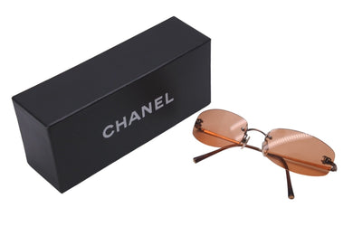 極美品 CHANEL シャネル サングラス ココマーク サイズ57□19 130 ブラウン 箱付属 4002 c.116/74 中古 61130