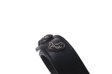 Load image into Gallery viewer, CHROME HEARTS クロムハーツ ブレスレット ハート 3BTN/2SNP 3ボタン2スナップ ブラック レザー シルバー925 美品 中古 61171
