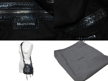 Load image into Gallery viewer, BALENCIAGA バレンシアガ ルカゴールXS ショルダーバッグ 702431 1VG9Y 1000 2023年SS ブラック ラムスキン 美品 中古 61214