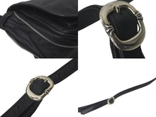Load image into Gallery viewer, CHROME HEARTS クロムハーツ ガンスリンガーストラップ ショルダーバッグ クロスボタン ダガー スクロールロゴ 良品 中古 61264
