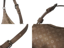 画像をギャラリービューアに読み込む, LOUIS VUITTON ルイヴィトン リトルブローニュ ハンドバッグ モノグラムサテン M92143 ベージュ レザー 美品 中古 61265