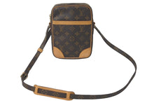 Load image into Gallery viewer, LOUIS VUITTON ルイヴィトン ダヌーブPM ショルダーバッグ モノグラムキャンバス M45266 美品 中古 61274