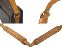 Load image into Gallery viewer, LOUIS VUITTON ルイヴィトン サンクルー18 廃番 ショルダーバッグ モノグラム M51243 ブラウン 良品 中古 61282