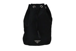 PRADA プラダ 巾着ポーチ 三角ロゴ テスート ブラック 1NA369 イタリア製 良品 中古 61286 