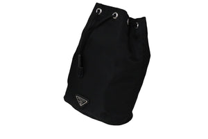 PRADA プラダ 巾着ポーチ 三角ロゴ テスート ブラック 1NA369 イタリア製 良品 中古 61286 