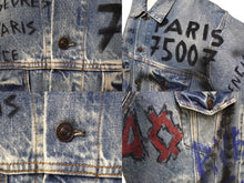 Load image into Gallery viewer, BALENCIAGA バレンシアガ グラフィティビッグフィットウォッシュ加工デニムジャケット 534556 TBP33 サイズ48 美品 中古 61323