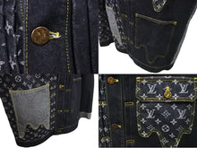 Load image into Gallery viewer, 極美品 LOUIS VUITTON ×NIGO ルイヴィトン×NIGOモノグラムクレイジーデニム ジャケット 22SS サイズ48 RM221M 中古 61324
