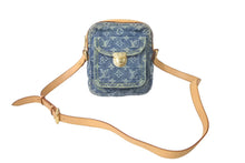 Load image into Gallery viewer, LOUIS VUITTON ルイ ヴィトン ショルダーバッグ カメラバッグ 斜め掛け M95348 モノグラムデニム インディゴ 美品 中古 61395