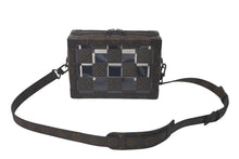 Load image into Gallery viewer, LOUIS VUITTON ルイ ヴィトン スリムソフトトランク ショルダーバッグ モノグラムチェス M20871 PVC ブラウン 美品 中古 61396