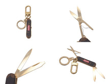 Load image into Gallery viewer, LOUIS VUITTON Supreme ルイヴィトン シュプリーム ポケットナイフキーチェーン MP2071 ブラウン ゴールド金具 美品 中古 61405