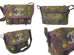 極美品 CHANEL シャネル エンブロイダリー メッセンジャーバッグ 21番台 グラフィティ カーキ ココマーク A92790 中古 61419