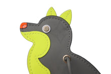 Load image into Gallery viewer, ポップアップ限定 極美品 LOUIS VUITTON ルイヴィトン ポルトアドレス 犬 チャーム M63280 モノグラム チタニウム 中古 61425